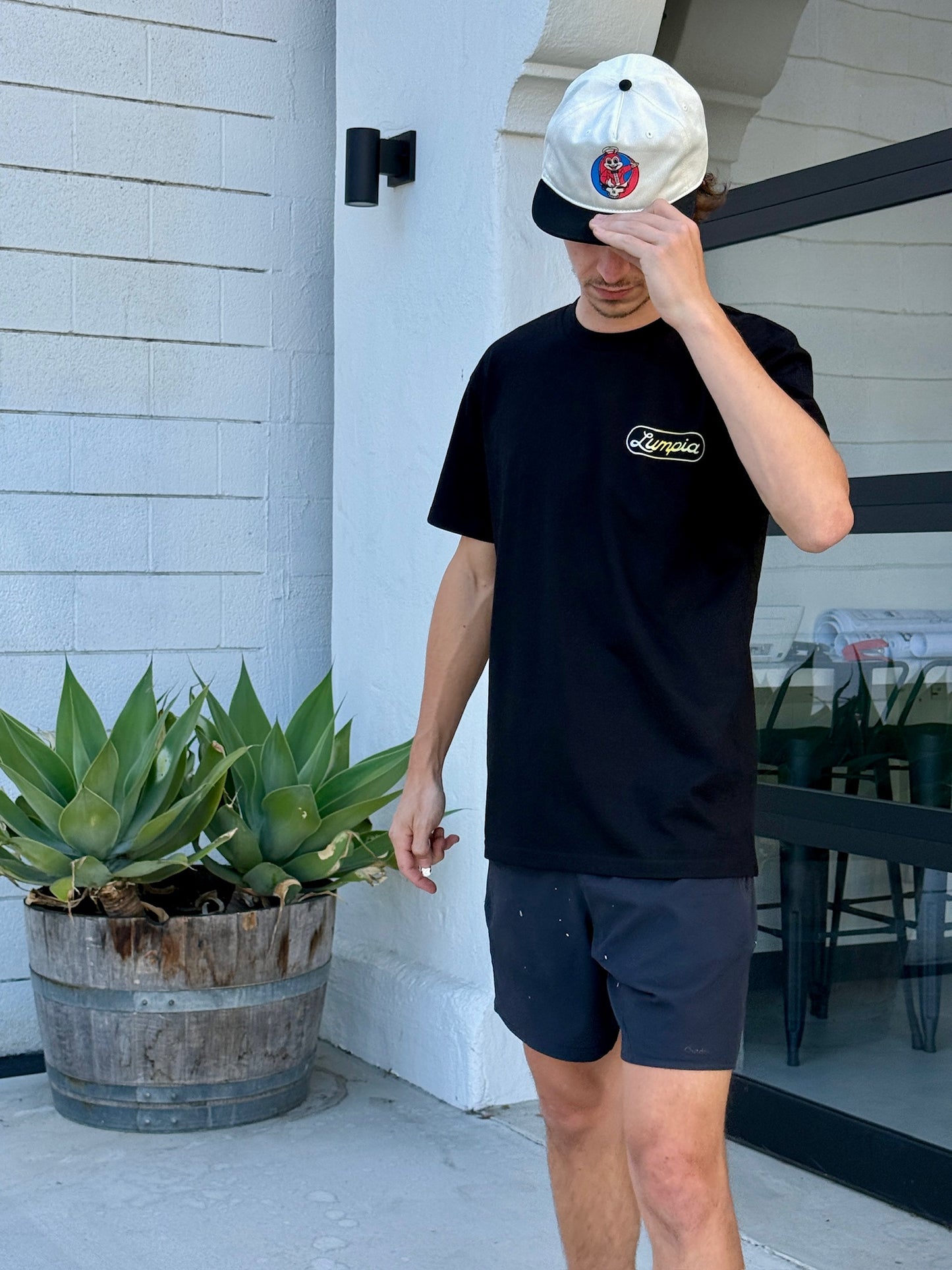 Tsinelas Tee
